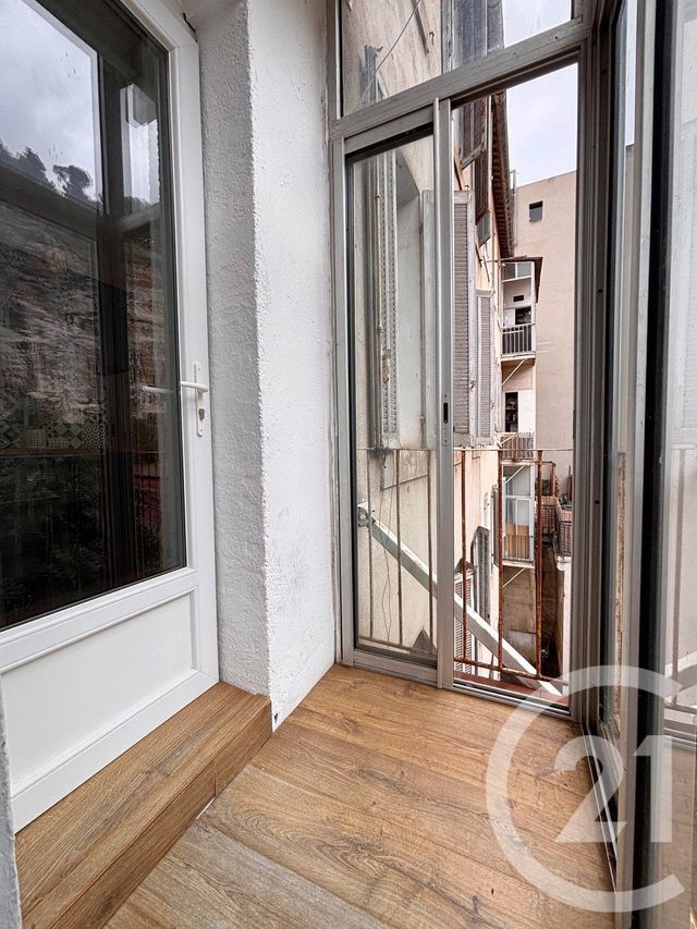 Appartement T2 &agrave; louer - 2 pi&egrave;ces - 45 m2 - Marseille - 13006 - PROVENCE-ALPES-COTE-D-AZUR