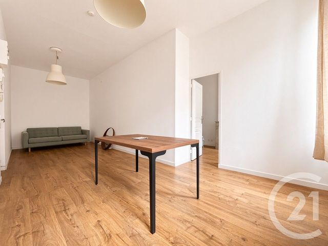 Appartement T2 &agrave; louer - 2 pi&egrave;ces - 45 m2 - Marseille - 13006 - PROVENCE-ALPES-COTE-D-AZUR