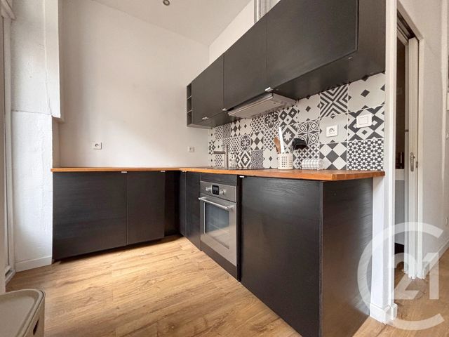 Appartement T2 &agrave; louer - 2 pi&egrave;ces - 45 m2 - Marseille - 13006 - PROVENCE-ALPES-COTE-D-AZUR