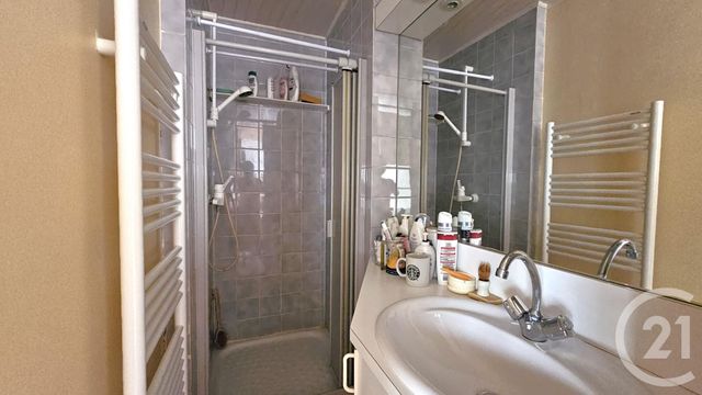 Appartement Studio à vendre - 1 pièce - 22,57 m2 - Paris - 75018 - ILE-DE-FRANCE