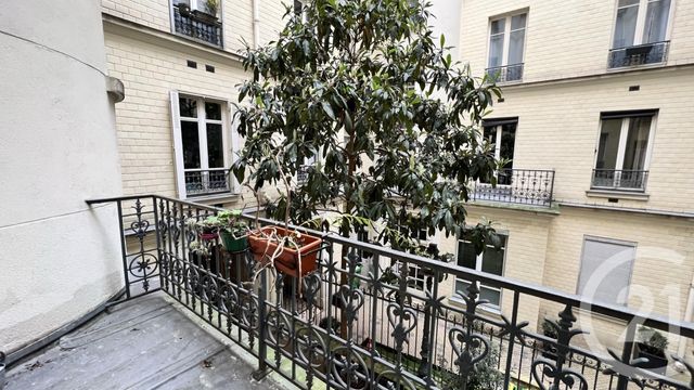 Appartement à louer - 2 pièces - 34,13 m2 - Paris - 75018 - ILE-DE-FRANCE