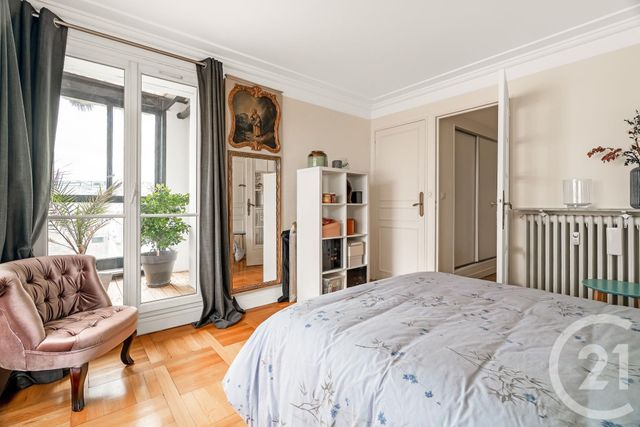 Appartement F5 &agrave; vendre - 5 pi&egrave;ces - 128,71 m2 - Paris - 75018 - ILE-DE-FRANCE