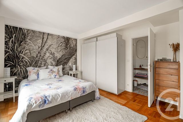 Appartement F5 &agrave; vendre - 5 pi&egrave;ces - 128,71 m2 - Paris - 75018 - ILE-DE-FRANCE