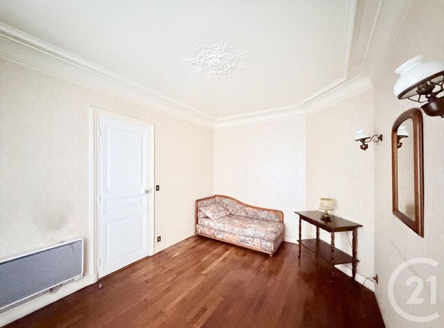 Appartement à vendre - 3 pièces - 52,27 m2 - Paris - 75018 - ILE-DE-FRANCE