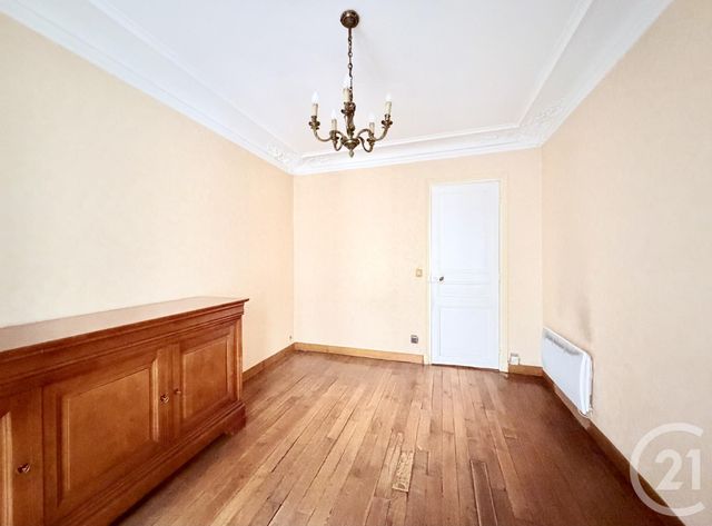 Appartement à vendre - 3 pièces - 52,27 m2 - Paris - 75018 - ILE-DE-FRANCE