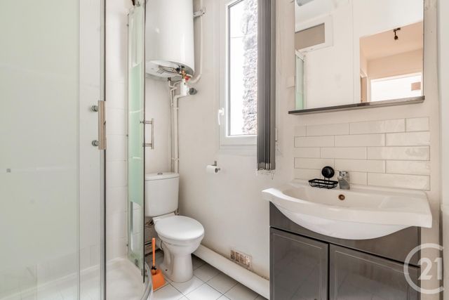 Appartement &agrave; vendre - 2 pi&egrave;ces - 33,02 m2 - Paris - 75018 - ILE-DE-FRANCE