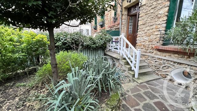 Appartement Duplex &agrave; louer - 3 pi&egrave;ces - 62,60 m2 - Paris - 75018 - ILE-DE-FRANCE