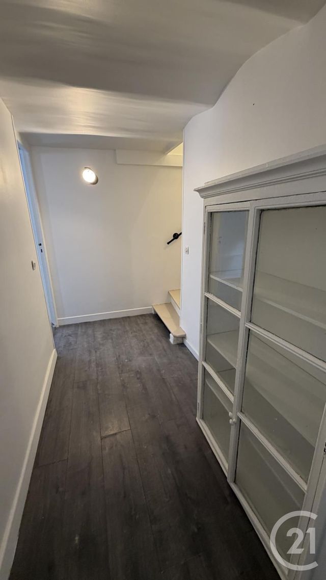 Appartement Duplex &agrave; louer - 3 pi&egrave;ces - 62,60 m2 - Paris - 75018 - ILE-DE-FRANCE