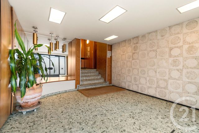 Appartement &agrave; vendre - 2 pi&egrave;ces - 55,52 m2 - Paris - 75018 - ILE-DE-FRANCE