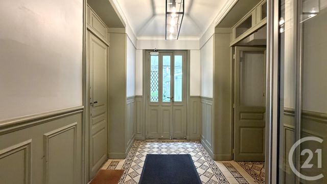 Appartement 3 pièces &agrave; vendre - 3 pi&egrave;ces - 50,20 m2 - Paris - 75018 - ILE-DE-FRANCE