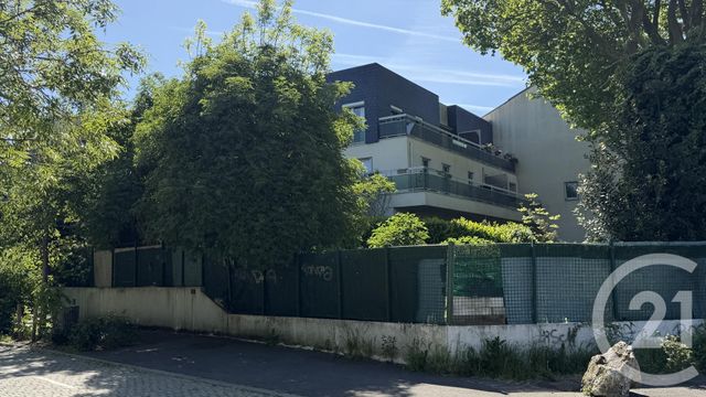 Appartement 4 pièces &agrave; louer - 4 pi&egrave;ces - 85 m2 - Noisy Le Grand - 93 - ILE-DE-FRANCE