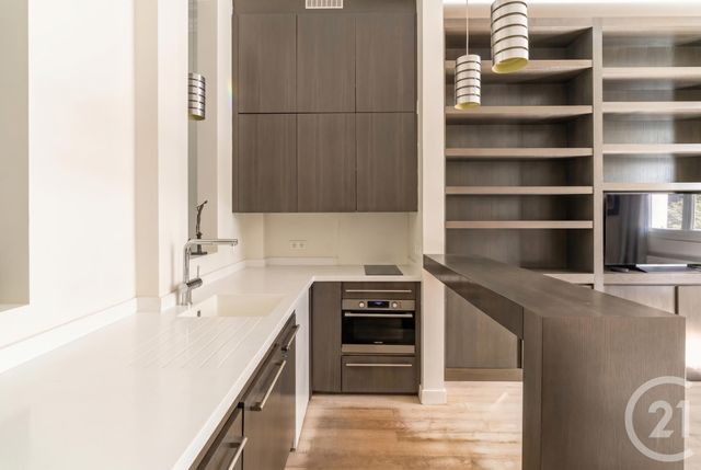 Appartement 2 pièces &agrave; vendre - 2 pi&egrave;ces - 42,21 m2 - Paris - 75018 - ILE-DE-FRANCE