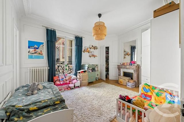 Appartement 3 pièces &agrave; vendre - 3 pi&egrave;ces - 83,11 m2 - Paris - 75018 - ILE-DE-FRANCE
