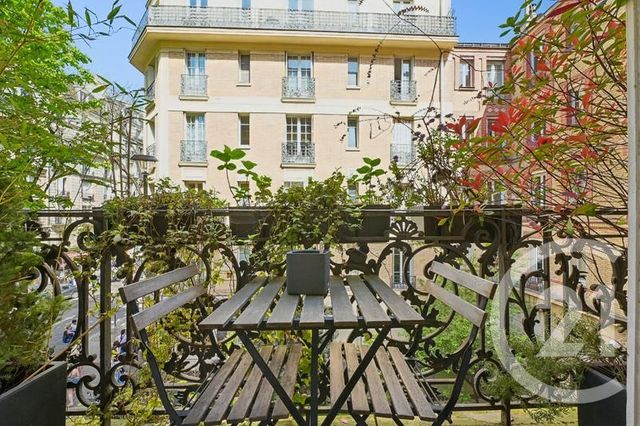 Appartement 3 pièces &agrave; vendre - 3 pi&egrave;ces - 83,11 m2 - Paris - 75018 - ILE-DE-FRANCE