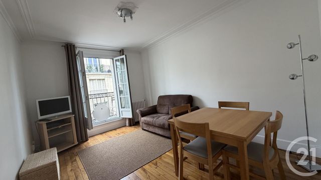 Appartement 2 pièces &agrave; louer - 2 pi&egrave;ces - 39,36 m2 - Paris - 75018 - ILE-DE-FRANCE