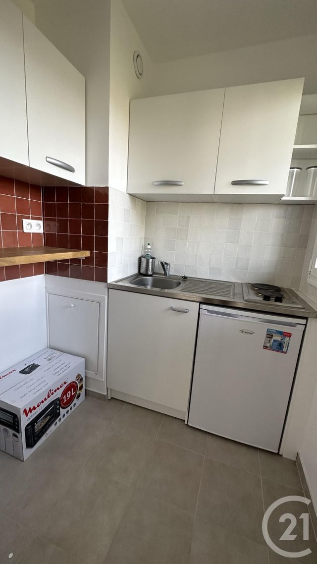 Appartement Studio &agrave; louer - 1 pi&egrave;ce - 25,42 m2 - Paris - 75018 - ILE-DE-FRANCE