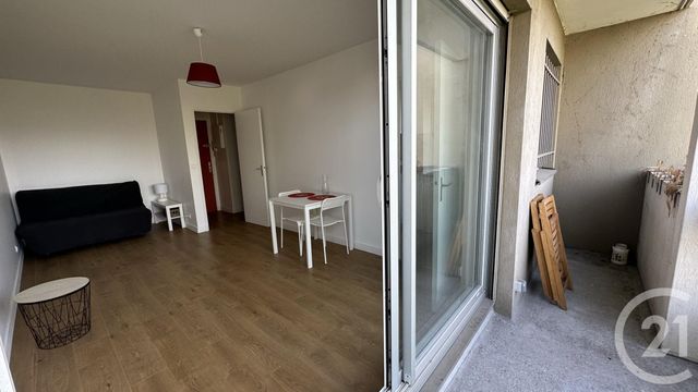 Appartement Studio &agrave; louer - 1 pi&egrave;ce - 25,42 m2 - Paris - 75018 - ILE-DE-FRANCE