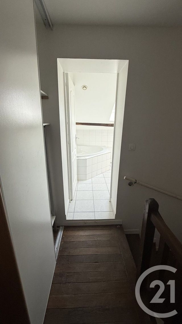 Appartement F1 &agrave; louer - 1 pi&egrave;ce - 53,27 m2 - Corbeil Essonnes - 91 - ILE-DE-FRANCE