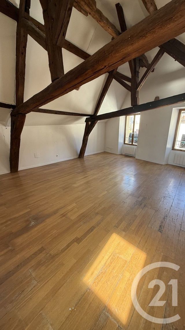 Appartement F1 &agrave; louer - 1 pi&egrave;ce - 53,27 m2 - Corbeil Essonnes - 91 - ILE-DE-FRANCE