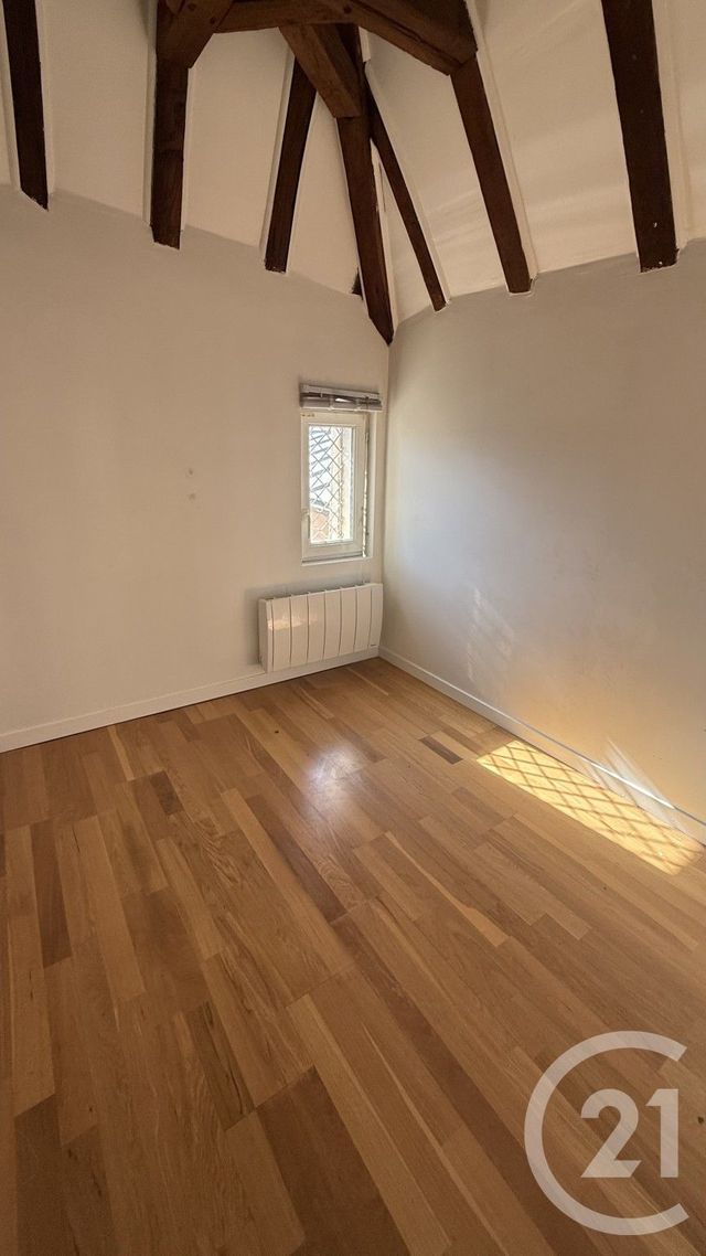 Appartement F1 &agrave; louer - 1 pi&egrave;ce - 53,27 m2 - Corbeil Essonnes - 91 - ILE-DE-FRANCE
