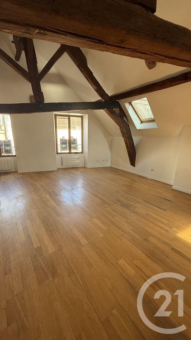 Appartement F1 &agrave; louer - 1 pi&egrave;ce - 53,27 m2 - Corbeil Essonnes - 91 - ILE-DE-FRANCE