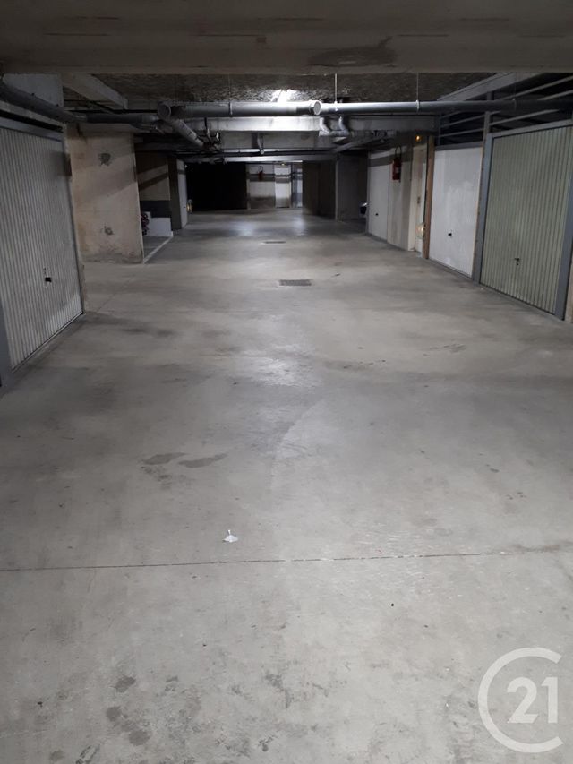 Parking &agrave; louer - 15 m2 - Montlhery - 91 - ILE-DE-FRANCE