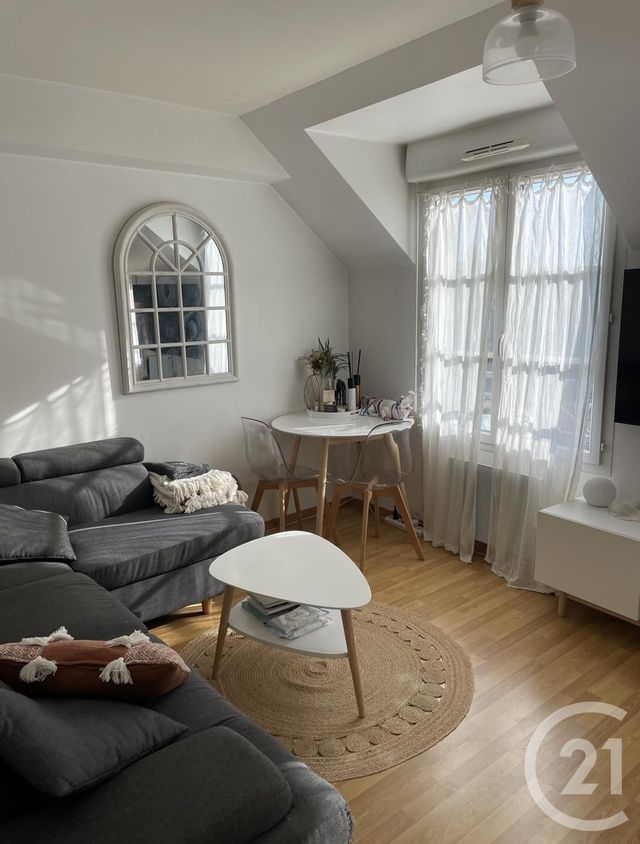 Appartement Duplex à vendre - 2 pièces - 39 m2 - Corbeil Essonnes - 91 - ILE-DE-FRANCE