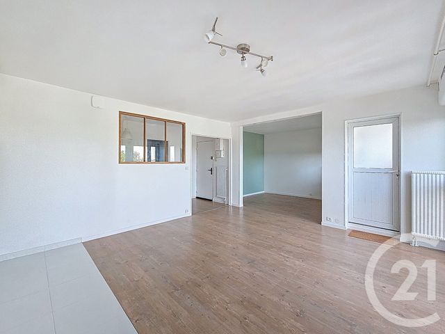 Appartement F4 à vendre - 4 pièces - 73,50 m2 - Corbeil Essonnes - 91 - ILE-DE-FRANCE