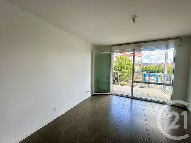 Appartement F3 à vendre - 3 pièces - 61 m2 - St Pierre Du Perray - 91 - ILE-DE-FRANCE