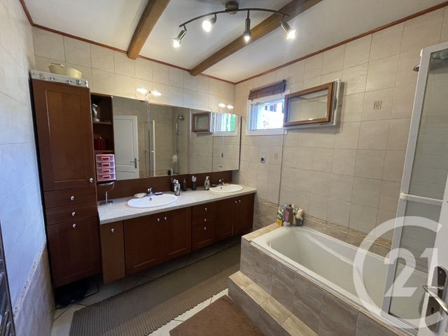 Maison à vendre - 6 pièces - 119,98 m2 - Corbeil Essonnes - 91 - ILE-DE-FRANCE