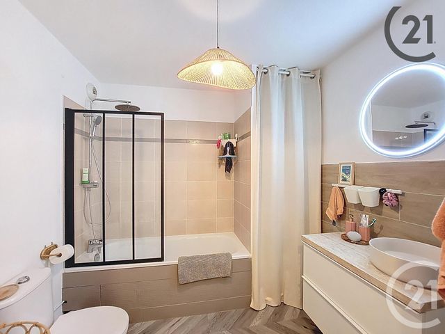 Appartement F2 à vendre - 2 pièces - 46 m2 - Corbeil Essonnes - 91 - ILE-DE-FRANCE