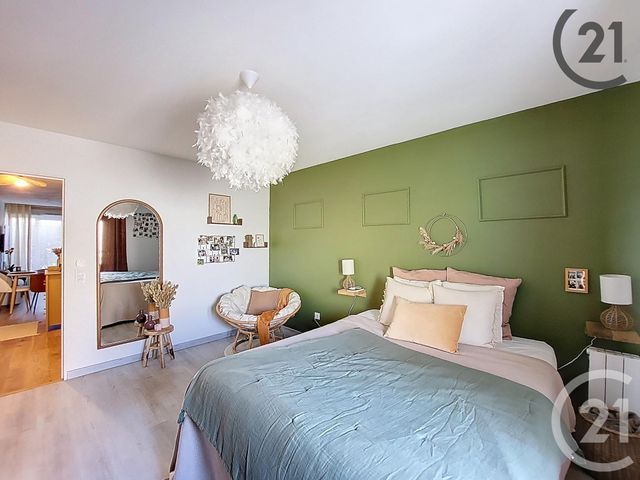 Appartement F2 à vendre - 2 pièces - 46 m2 - Corbeil Essonnes - 91 - ILE-DE-FRANCE