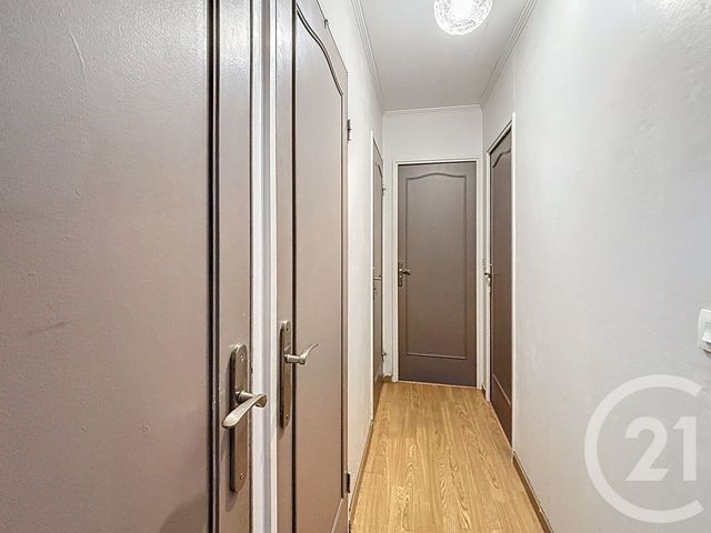 Appartement à vendre - 4 pièces - 75 m2 - Corbeil Essonnes - 91 - ILE-DE-FRANCE