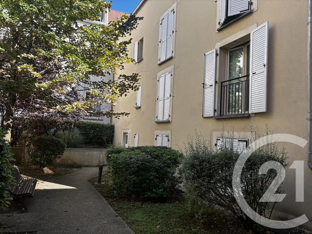 Appartement Studio à vendre - 1 pièce - 20 m2 - Corbeil Essonnes - 91 - ILE-DE-FRANCE