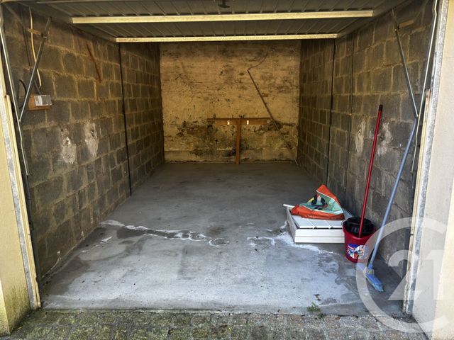 Appartement Local à vendre - 5 pièces - 300 m2 - Corbeil Essonnes - 91 - ILE-DE-FRANCE