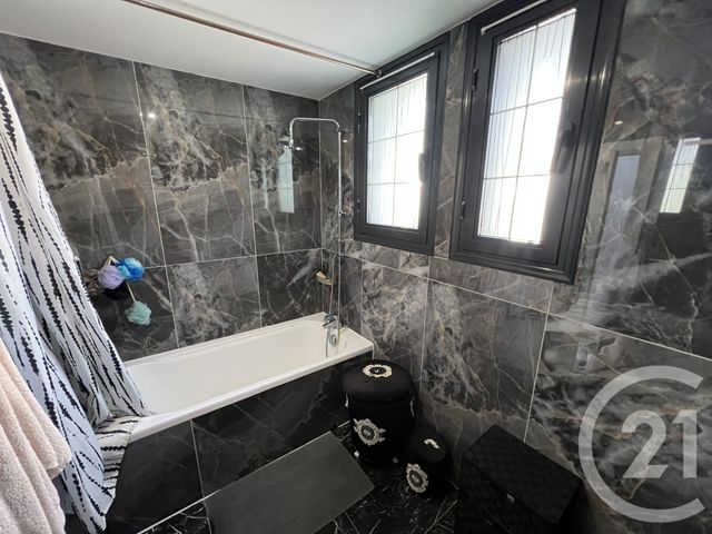 Maison à vendre - 7 pièces - 108 m2 - Corbeil Essonnes - 91 - ILE-DE-FRANCE