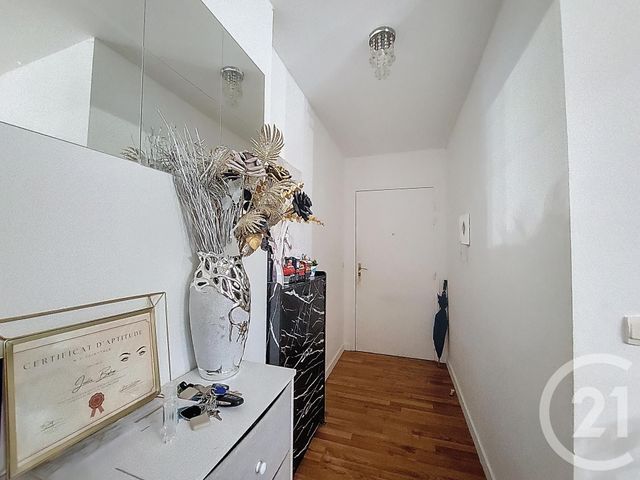 Appartement F3 à vendre - 3 pièces - 60,67 m2 - Corbeil Essonnes - 91 - ILE-DE-FRANCE