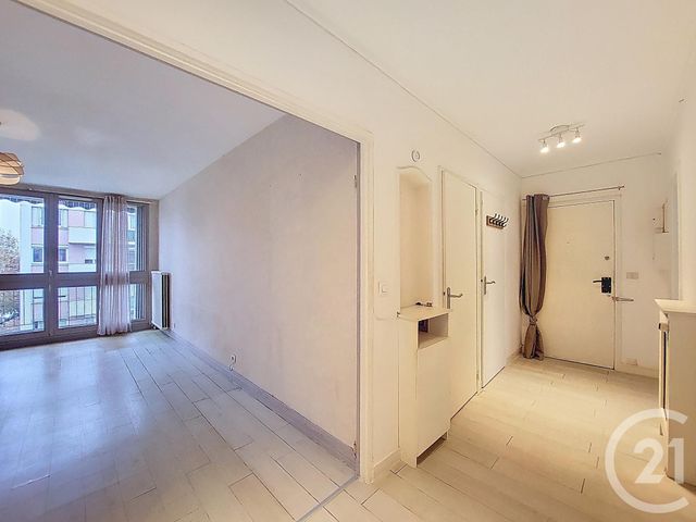 Appartement F3 à vendre - 3 pièces - 64,64 m2 - Corbeil Essonnes - 91 - ILE-DE-FRANCE