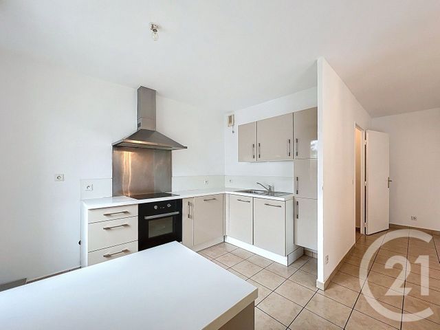 Appartement à vendre - 3 pièces - 67 m2 - St Germain Les Corbeil - 91 - ILE-DE-FRANCE