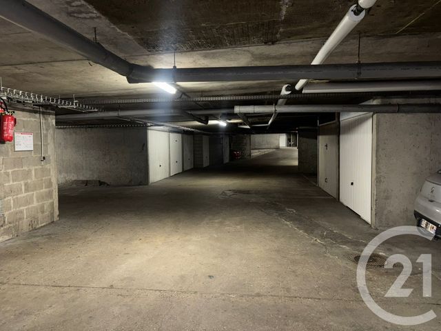 Parking à vendre - 13 m2 - Evry - 91 - ILE-DE-FRANCE