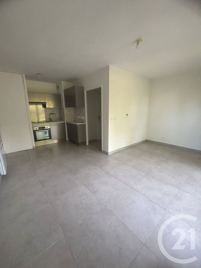 Appartement F1 &agrave; louer - 1 pi&egrave;ce - 26,80 m2 - St Germain Les Corbeil - 91 - ILE-DE-FRANCE