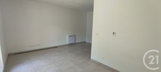 Appartement F1 &agrave; louer - 1 pi&egrave;ce - 26,80 m2 - St Germain Les Corbeil - 91 - ILE-DE-FRANCE