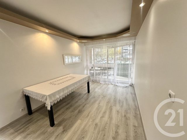 Appartement F4 à vendre - 4 pièces - 84 m2 - Grigny - 91 - ILE-DE-FRANCE