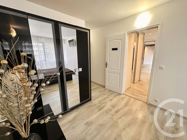 Appartement F4 à vendre - 4 pièces - 84 m2 - Grigny - 91 - ILE-DE-FRANCE