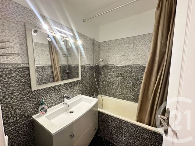 Appartement F4 à vendre - 4 pièces - 84 m2 - Grigny - 91 - ILE-DE-FRANCE