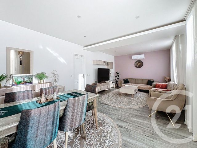 Maison à vendre - 9 pièces - 220,69 m2 - Villeneuve St Georges - 94 - ILE-DE-FRANCE