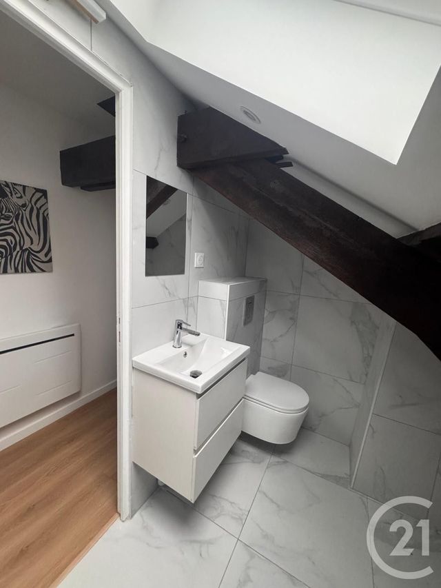 Appartement F2 &agrave; louer - 2 pi&egrave;ces - 24,57 m2 - Corbeil Essonnes - 91 - ILE-DE-FRANCE