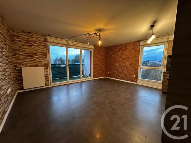 Appartement F5 &agrave; louer - 5 pi&egrave;ces - 91,04 m2 - Corbeil Essonnes - 91 - ILE-DE-FRANCE