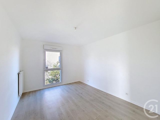 Appartement F4 &agrave; vendre - 4 pi&egrave;ces - 72,75 m2 - Corbeil Essonnes - 91 - ILE-DE-FRANCE