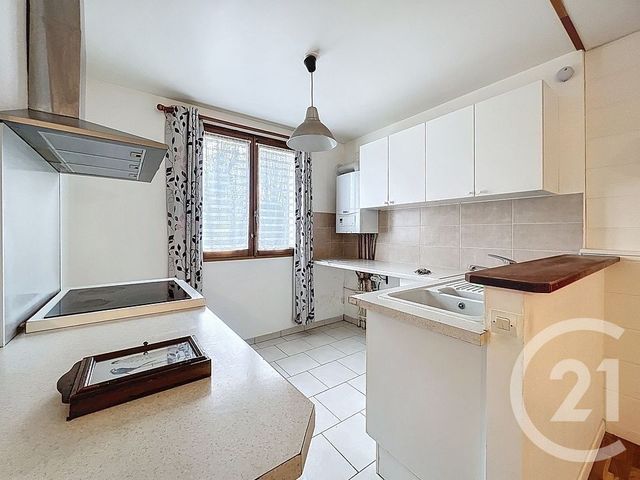 Appartement F3 &agrave; vendre - 3 pi&egrave;ces - 70,92 m2 - Corbeil Essonnes - 91 - ILE-DE-FRANCE